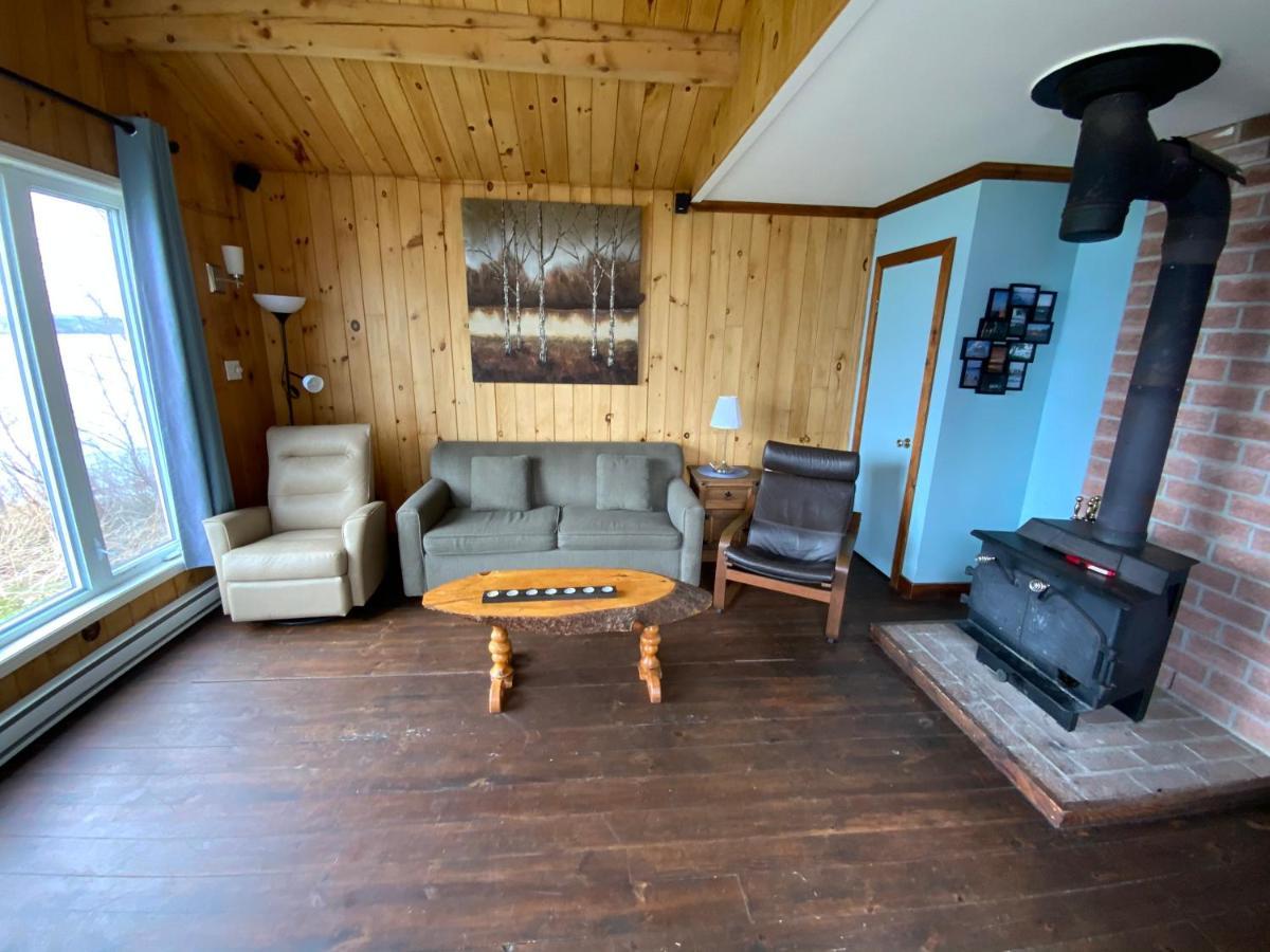 Auberge Et Chalets Sur Le Lac Lac-Mégantic Exteriör bild