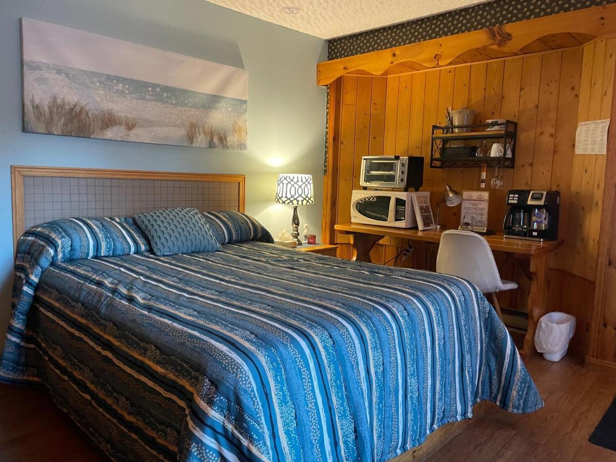 Auberge Et Chalets Sur Le Lac Lac-Mégantic Exteriör bild